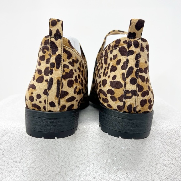 Dr. Scholl’s Rate Ankle Bootie Lepard tan/black shoes. - Picture 2 of 10